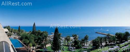 Amathus Beach Hotel 12